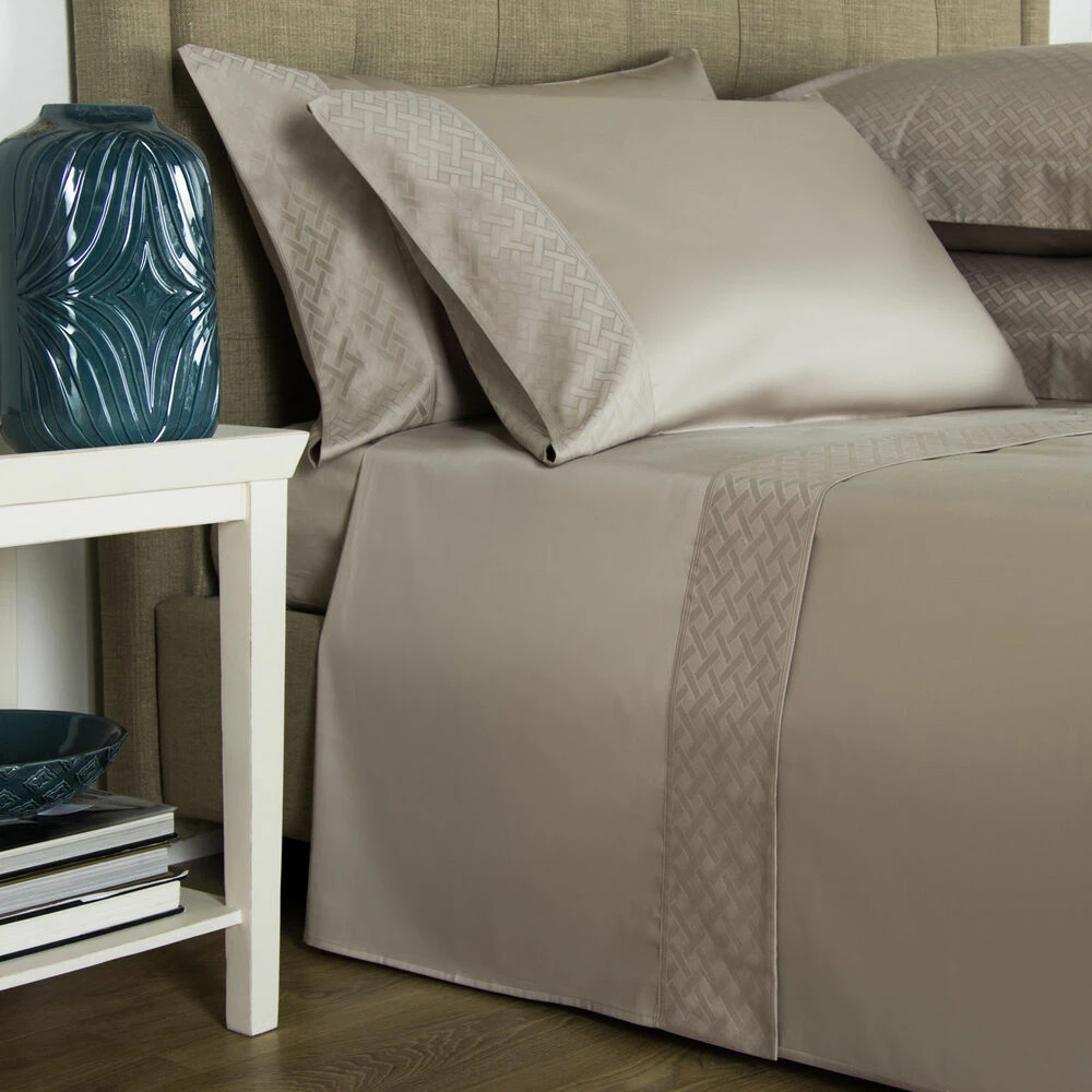 Frette Savona Border Sheet Set 4 Frette Savona Border Sheet Set - Image 2