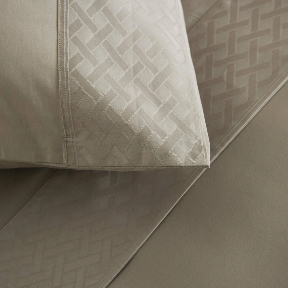 Frette Savona Border Sheet Set 5 Frette Savona Border Sheet Set - Image 3