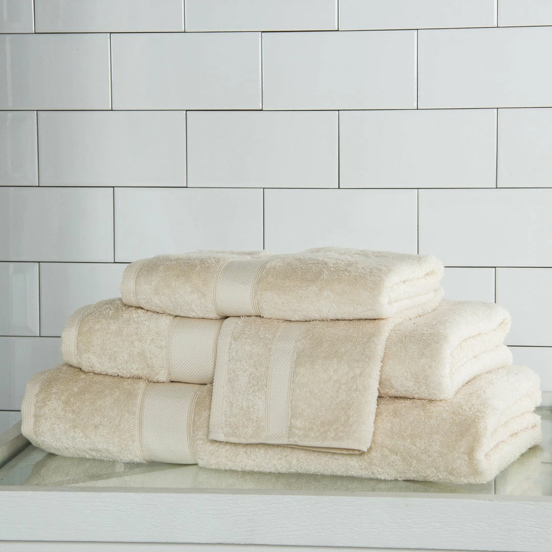 Frette Monza Royal Bath Sheet 5 Frette Monza Royal Bath Sheet - Image 3