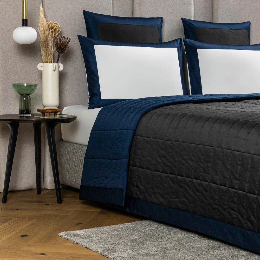 Frette Rectangular Light Quilt 4 Frette Rectangular Light Quilt - Image 2