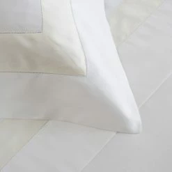 Frette Bicolore Duvet Cover -Mont Blanc Sales Store e1302e6e425b47a3bd54e4431ba43a6d ebae64a5 79b7 4790 8274 b0a8a5f0484f 1080x