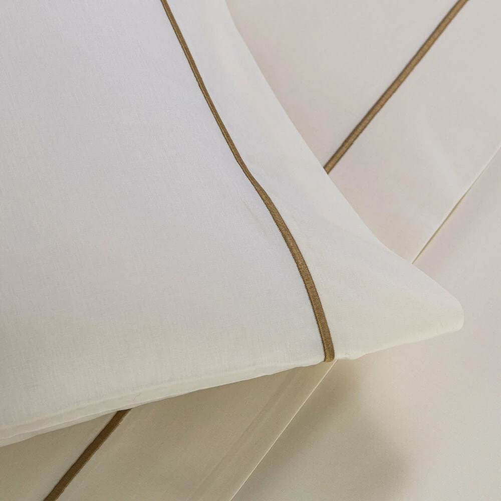 Frette Contemporary Sheet Set 4 Frette Contemporary Sheet Set - Image 2